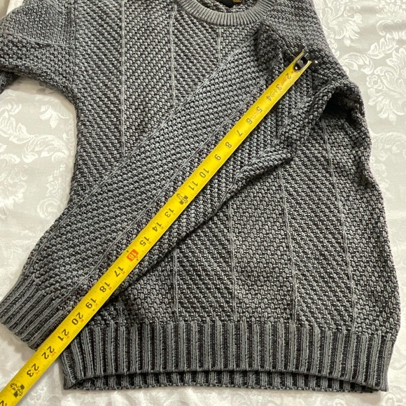 Eddie Bauer Black Label Steel Gray Cable Knit Men Size Medium Pull Over Sweater - Picture 7 of 7